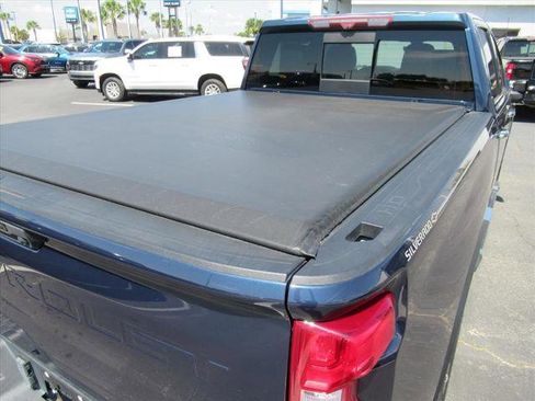 Used 2021 Chevrolet Silverado 2500 LTZ w/ LTZ Premium Package AWD/4WD image 33