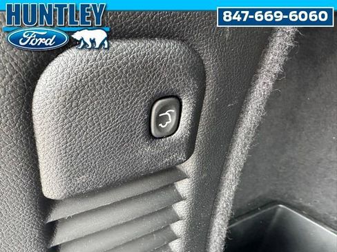 Used 2023 Dodge Durango GT image 11