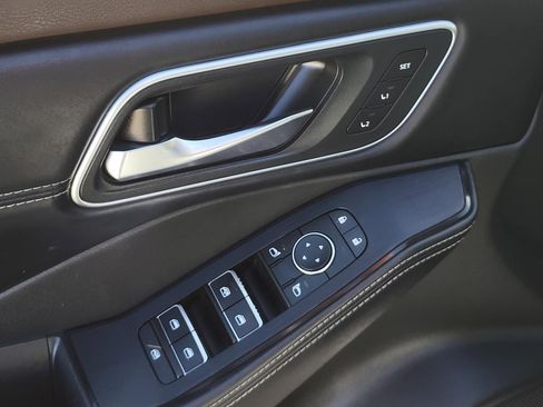 Certified 2021 Nissan Rogue Platinum image 24