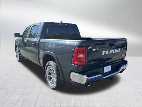 New 2026 RAM 1500 4x4 Crew Cab image 7