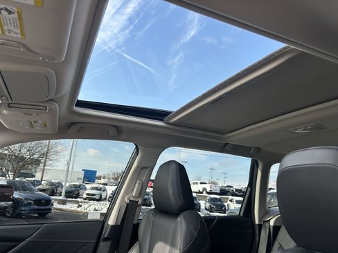 Used 2023 Subaru Forester Limited image 24