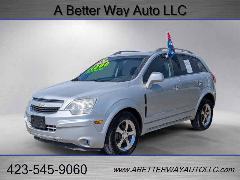Used 2014 Chevrolet Captiva Sport LT FWD image 2