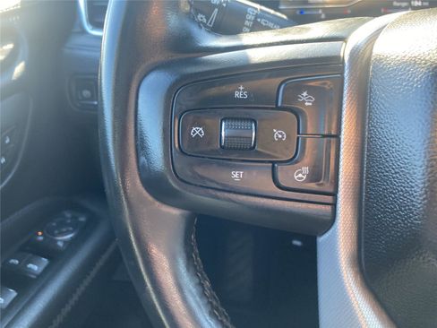 Used 2023 GMC Yukon Denali image 18