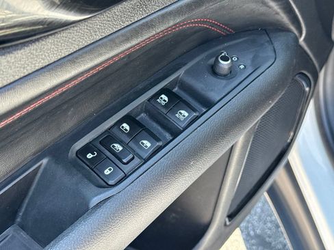 Used 2025 Jeep Compass Trailhawk AWD/4WD image 39
