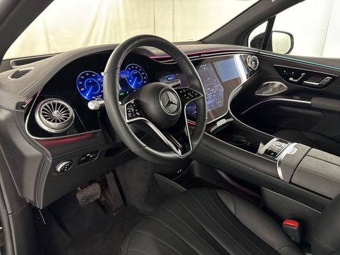 Certified 2023 Mercedes-Benz EQS 580 4MATIC SUV image 4