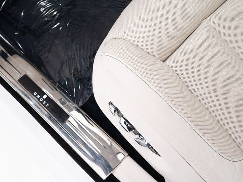 Certified 2022 Rolls-Royce Ghost AWD/4WD image 13