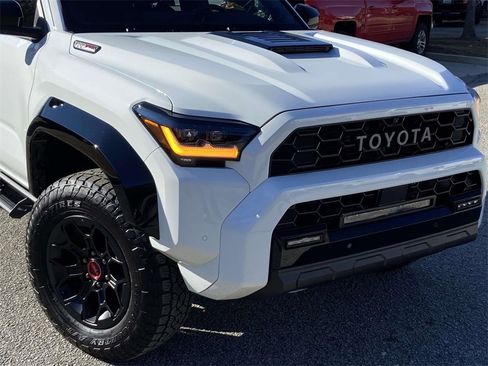 Used 2025 Toyota 4Runner TRD Pro image 38