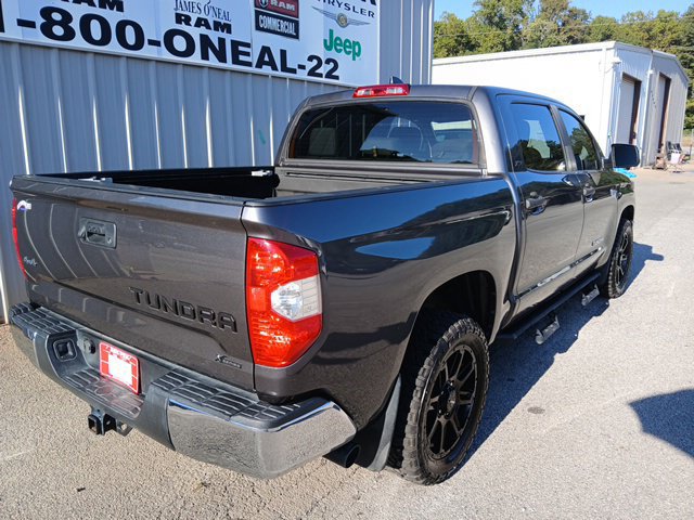 Used 2021 Toyota Tundra SR5 w/ SR5 Leather Package AWD/4WD image 3