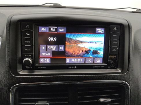 Used 2019 Dodge Grand Caravan GT image 25