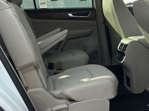 New 2026 Volkswagen Atlas SE AWD/4WD image 12