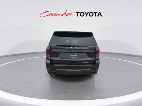 Used 2025 Chevrolet Suburban RST w/ Sun And Tow Package image 7