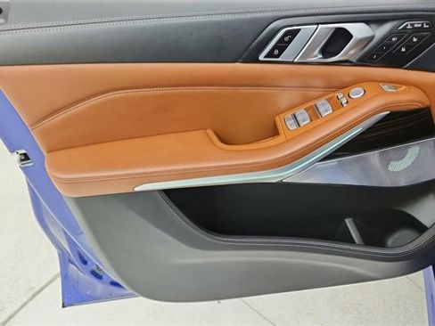 Used 2025 BMW X7 M60i image 63