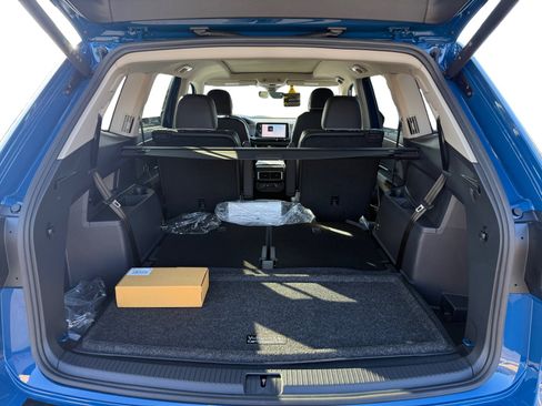 New 2026 Volkswagen Atlas SEL Premium R-Line image 17