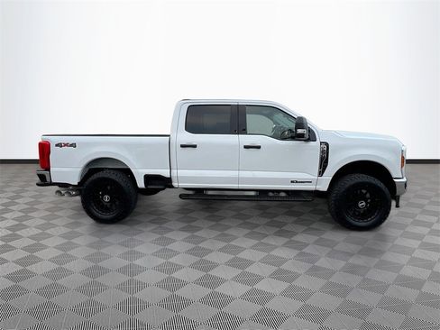 Used 2024 Ford F250 XLT image 8