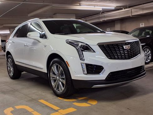 New 2026 Cadillac XT5 Premium Luxury FWD image 3