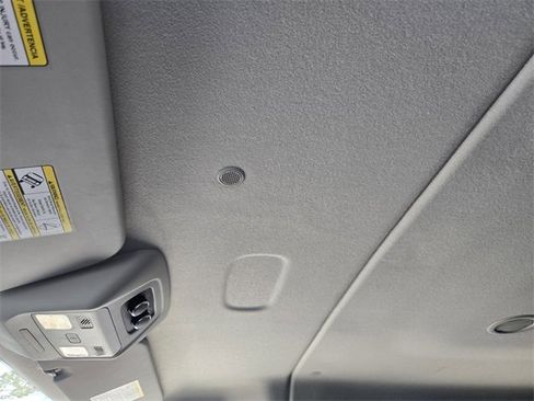 Used 2024 Ford Transit 350 XLT image 27