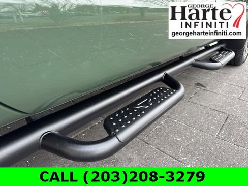 Used 2024 Nissan Titan SV w/ SV Bronze Edition Package image 10