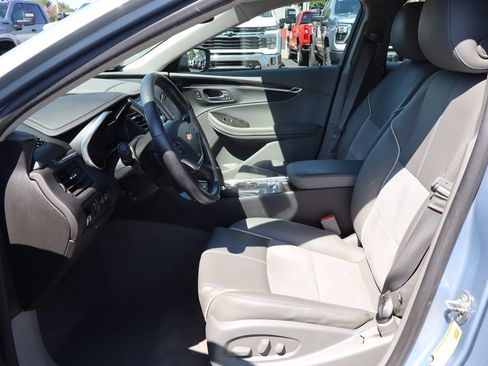 Used 2014 Chevrolet Impala LT FWD image 4