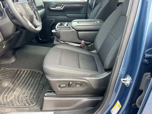 Used 2024 Chevrolet Silverado 1500 LT AWD/4WD image 27