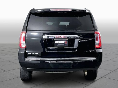 Used 2015 GMC Yukon Denali w/ Premium Package image 4