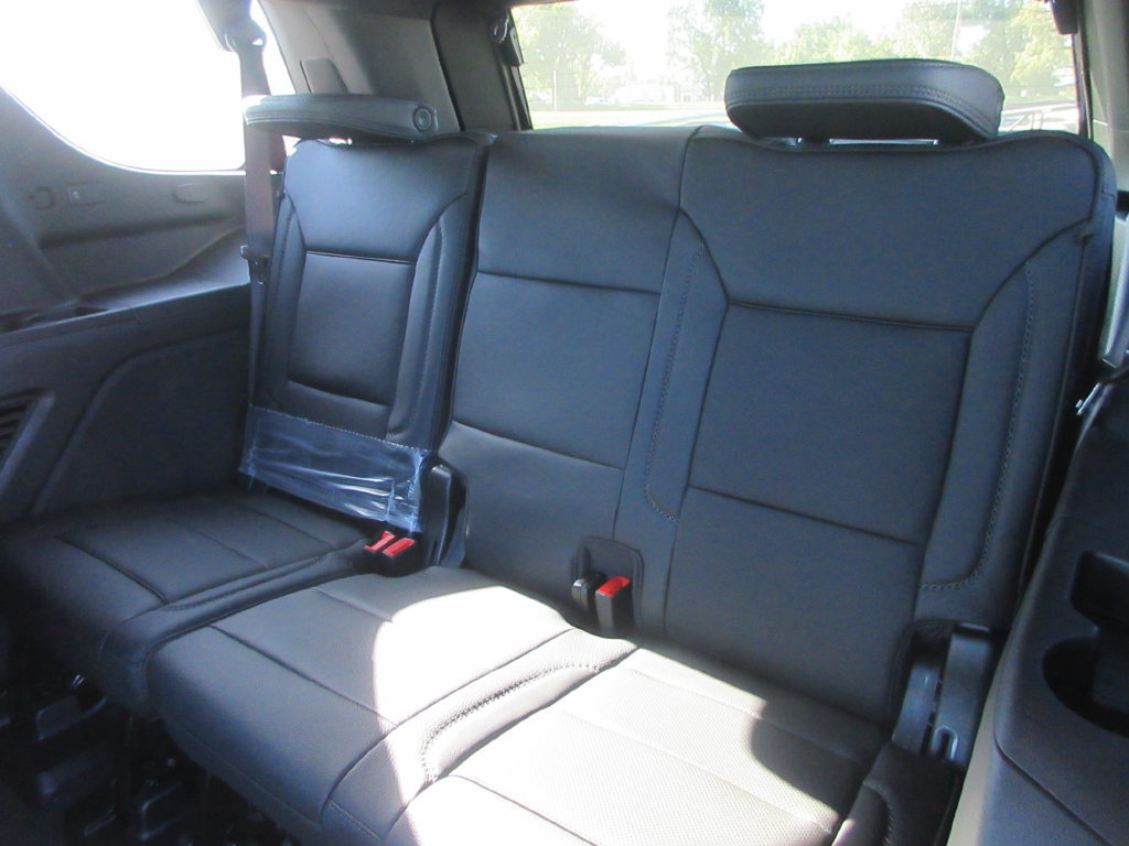New 2027 GMC Yukon Denali w/ Sun & Power Step Package AWD/4WD image 13