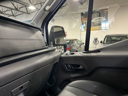 Used 2024 Ford Transit 250 148 Medium Roof w/ Load Area Protection Package RWD image 19