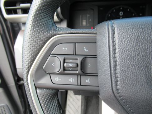 Used 2024 Toyota Tacoma SR5 RWD image 23