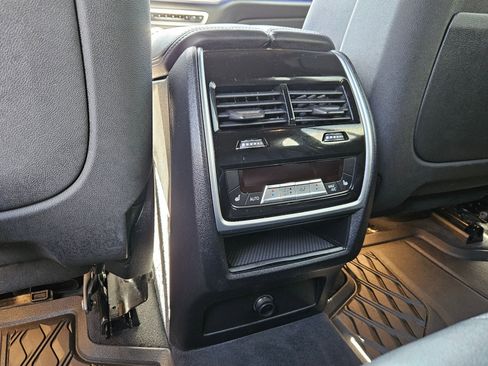 Used 2019 BMW X5 xDrive40i w/ Executive Package AWD/4WD image 24