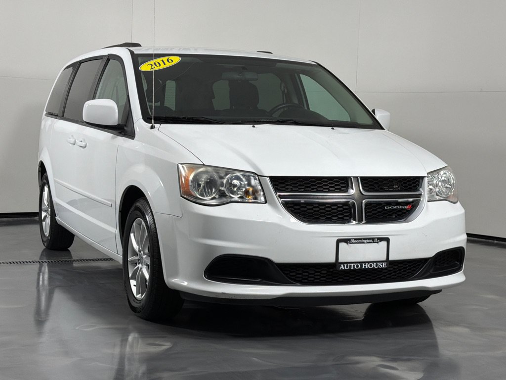 Used 2016 Dodge Grand Caravan SXT FWD image 3