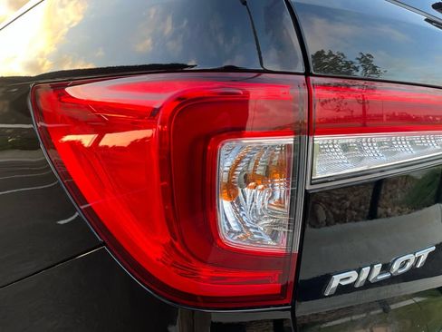 Used 2021 Honda Pilot Elite image 7