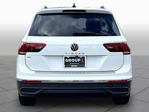 Used 2024 Volkswagen Tiguan SE FWD image 5