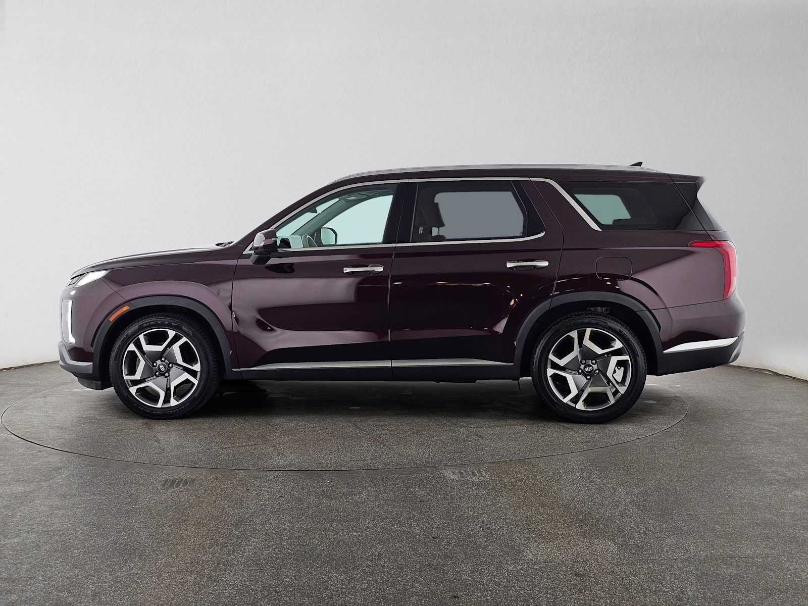 Used 2023 Hyundai Palisade Limited AWD/4WD image 6
