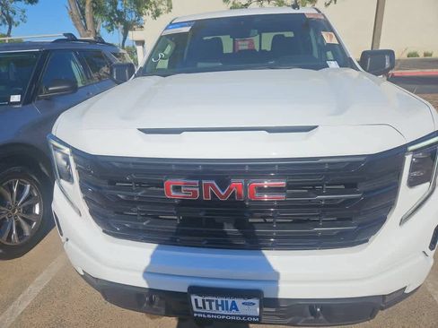Used 2023 GMC Sierra 1500 Elevation w/ Preferred Package RWD image 4