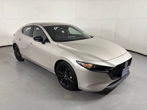 Used 2024 MAZDA MAZDA3 s FWD image 2