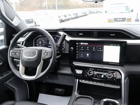 New 2026 GMC Sierra 3500 Denali w/ Denali Reserve Package image 32