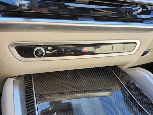 Certified 2024 BMW X6 M60i w/ Dynamic Handling Package image 23