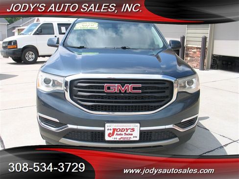 Used 2019 GMC Acadia SLE image 32