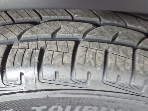 Used 2019 Honda CR-V EX image 9