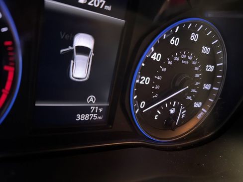 Used 2023 Hyundai Kona SEL w/ Cargo Package image 2