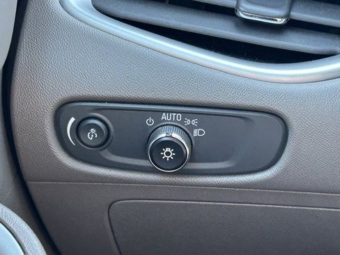 Used 2023 Chevrolet Malibu LT image 20