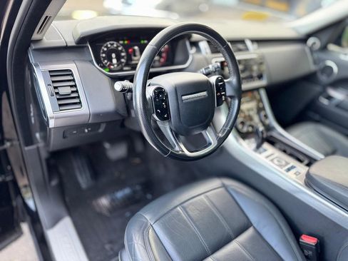 Used 2020 Land Rover Range Rover Sport HSE image 13
