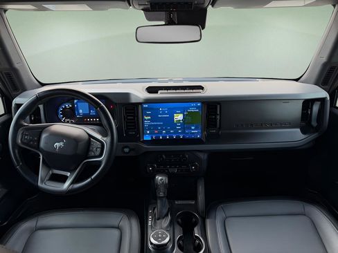 Used 2023 Ford Bronco Everglades image 12