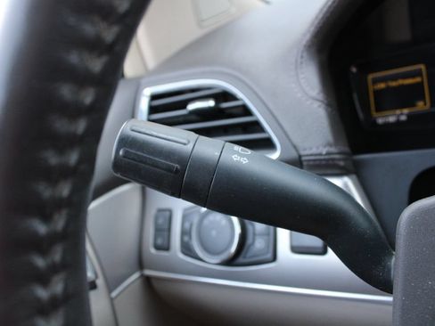 Used 2012 Lincoln MKX AWD image 12