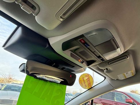 Certified 2025 Subaru Crosstrek 2.0i Premium image 27