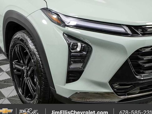 New 2026 Chevrolet Trax ACTIV w/ Sunroof Package image 35