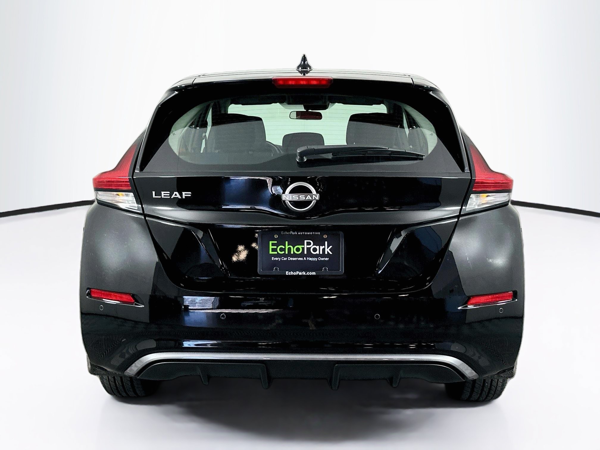 Used 2025 Nissan Leaf S FWD image 7