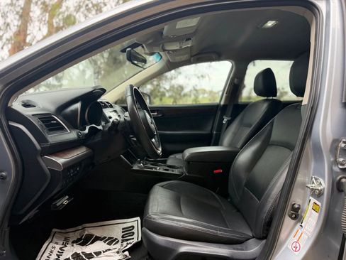 Used 2019 Subaru Outback 2.5i Limited w/ Popular Package #2 AWD/4WD image 11