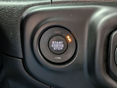 Used 2021 Jeep Wrangler Unlimited Rubicon 4xe AWD/4WD image 25