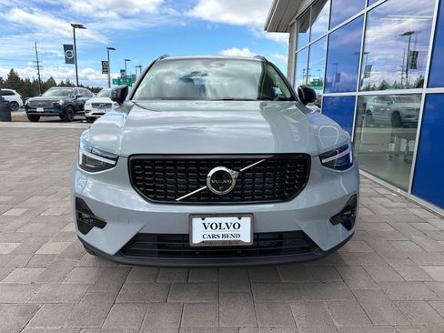 New 2026 Volvo XC40 B5 Plus w/ Protection Package Premier AWD/4WD image 3