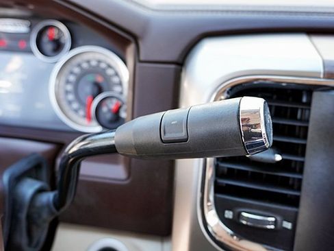 Used 2018 RAM 3500 Laramie w/ Convenience Group image 35